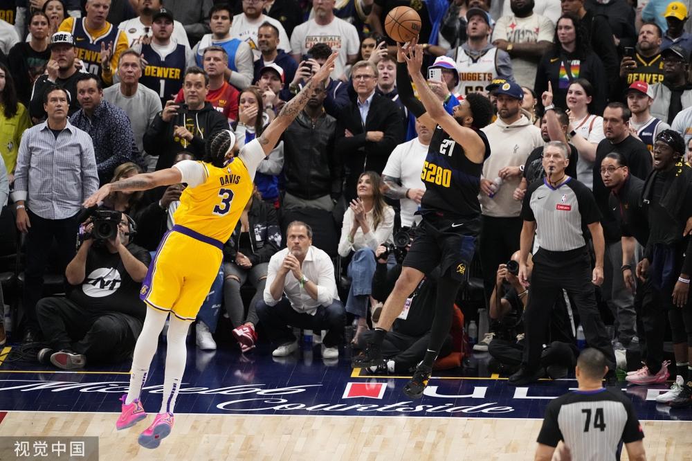 使得他们在 使得他们在